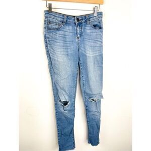 Ashley Mason Slit Knee Skinny Fit Jeans
LT WASH DENIM‎ / 25 / 25